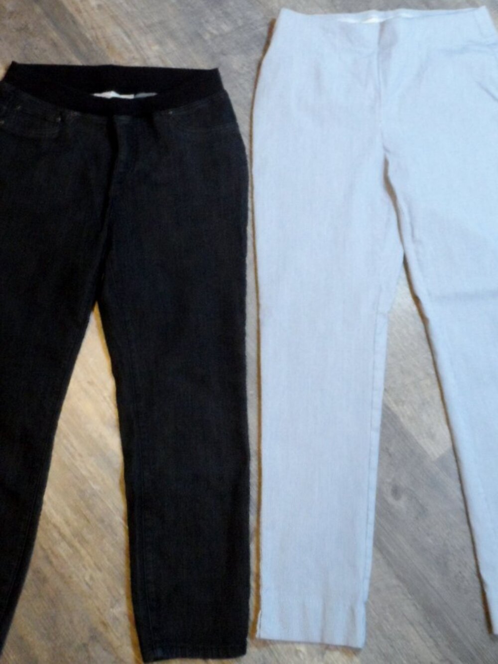 Two pair Chicos Pull On Ankle Pants 'Platinum' Black & Light Blue Stripe Sz 0/4